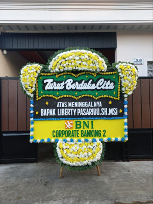 Papan Bunga Duka di Karang Jati