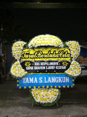 Papan Bunga Duka di Karang Jati